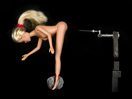 picture of Barbie have taken trap shot in studio Halet with a Mamiya medium format digital back Phase One